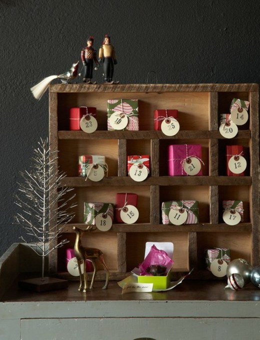 calendrier-Avent-cadre-bois-mini-cadeaux-Noël