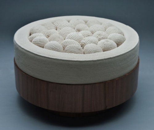 canape design forme ovale boules laine