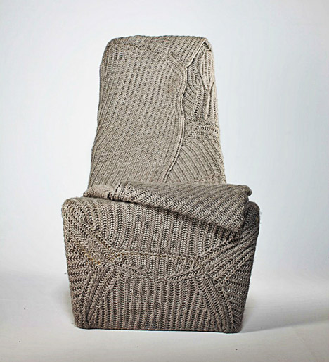 chaise originale avec couverture