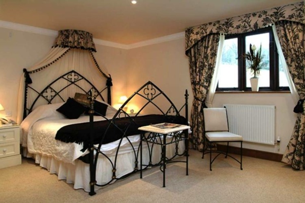 chambre à coucher style gothique noir blanc