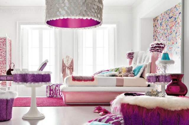 chambre-ado-fille-couleur-rose-violette-lampe-plafond