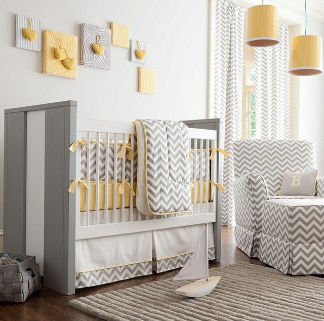 chambre bébé motif chevron gris blanc jaune