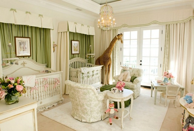 chambre bébé vert blanc rose lits giraffe