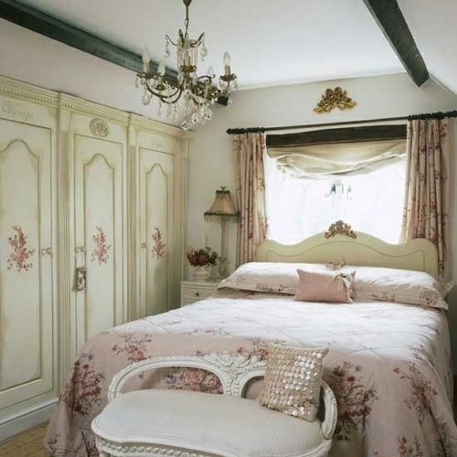 chambre coucher feminine style royale