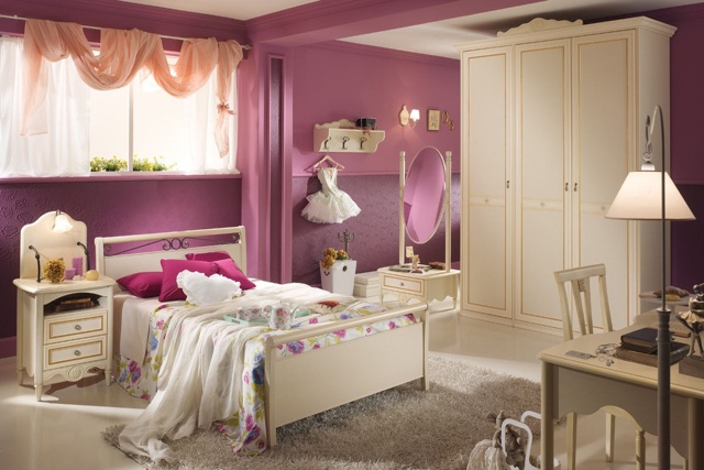 Chambre enfant violet