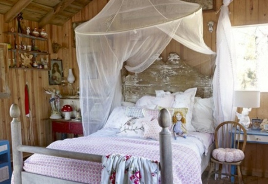 chambre enfant lit moustiquaire