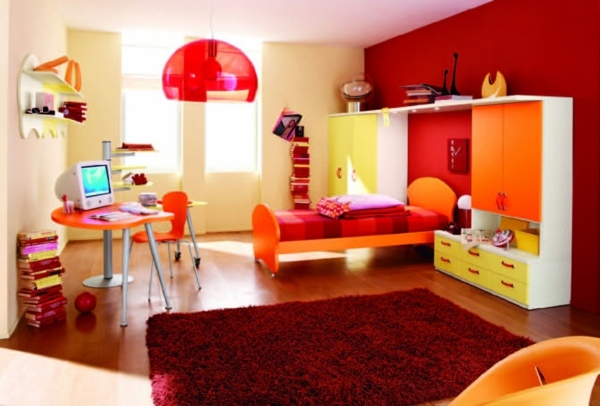 chambre enfant tapis rouge
