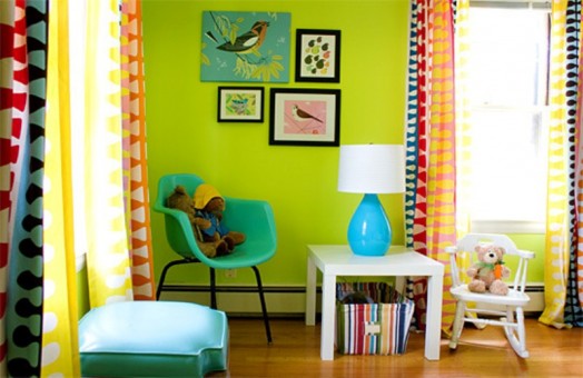 chambre enfant vert vif rideaux couleurs