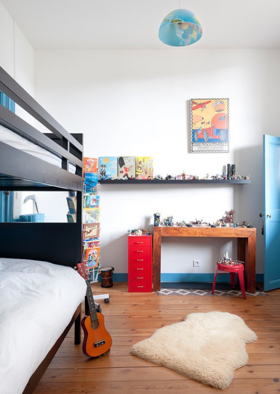 chambre enfants lit superposé accessoires colorés