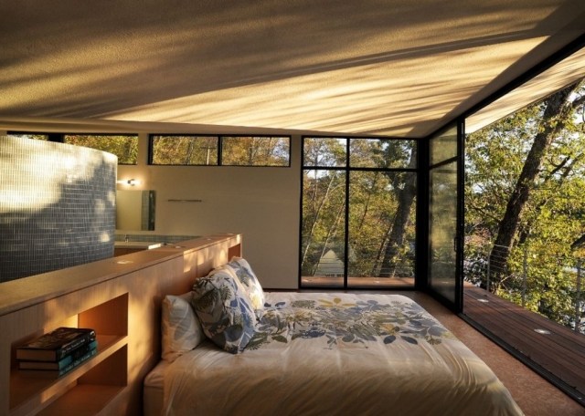 chambre-zen-idées-atmosphère-chambre-coucher-mobilier-bois-design-épuré-vue-jardin