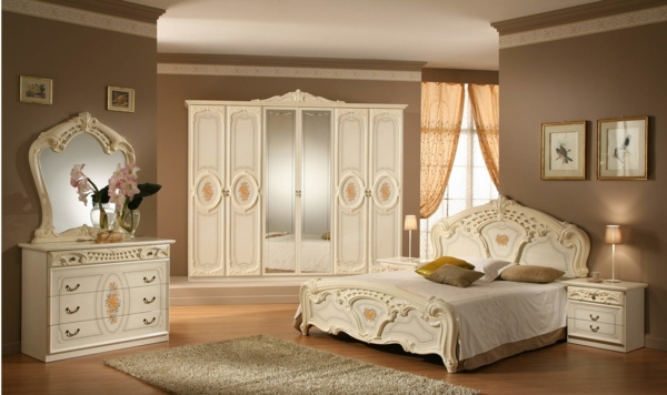 chambre à coucher grandiose style baroque