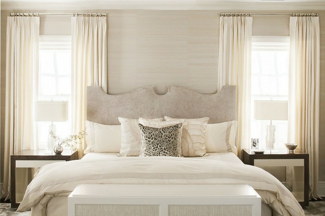 chambres coucher calme blanc beige fenetre symetrie lit double tete classique oreiller