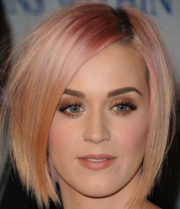 cheveux coloration rose Katty Perry