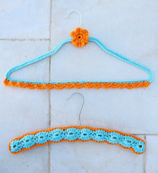Facile à faire - des cintres DIY en crochet bleu orange vifs