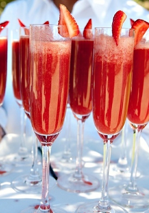 cocktails champagne purée fraises fêter mariage