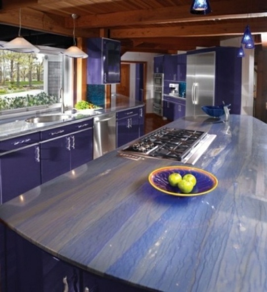 cuisine comptoir deco violet