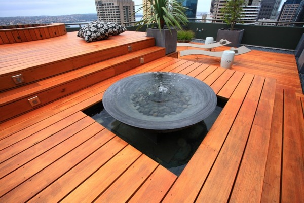 deco toit terrasse bois fontaine