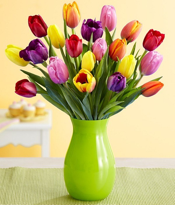 décoration florale vase tulipes