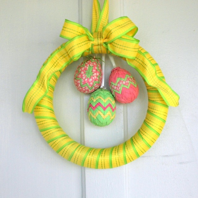decoration porte Pâques jaune
