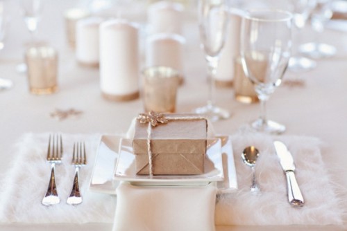 decoration table mariage hiver beige blanc disposition