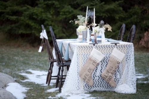 decoration table mariage hiver nappe depassant exterieur