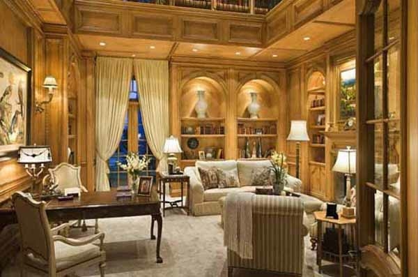 design gothique séjour doré meubles