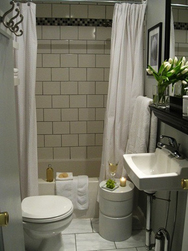 design petite salle de bain moderne blanc noir