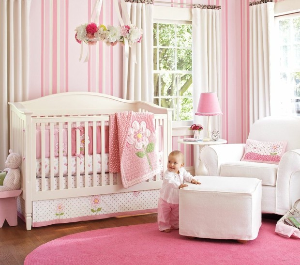 déco chambre bébé fille tout en rose