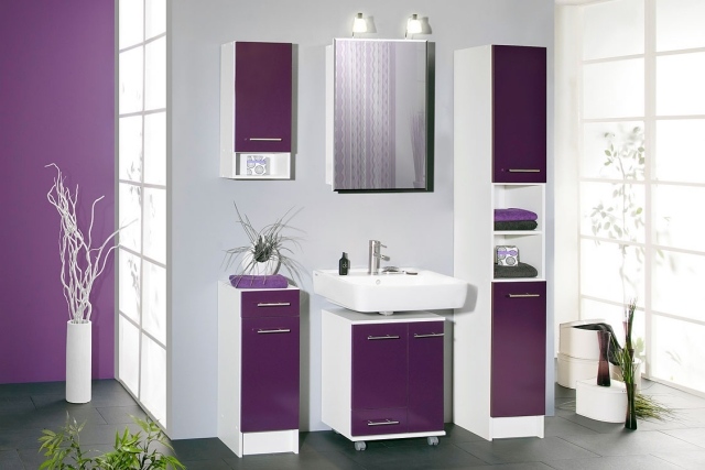 déco-salle-bains-mobilier-couleurs-colonne-meuble-vasque-blanc-lilas-miroir-appliques-led
