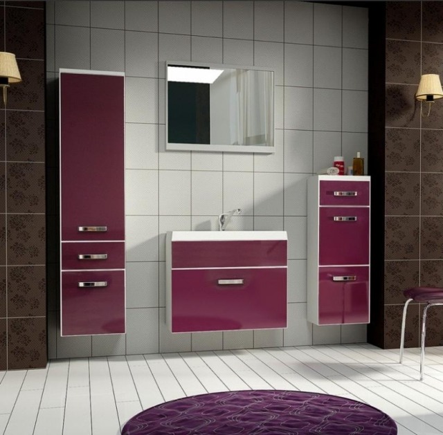 déco-salle-bains-mobilier-couleurs-colonnes-lilas-meuble-vasque-élégant-taps-lilas déco salle de bains
