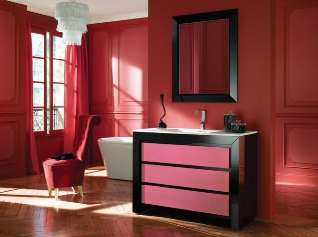 déco-salle-bains-mobilier-couleurs-murs-rouges-meuble-vasque-noir-rose déco salle de bains