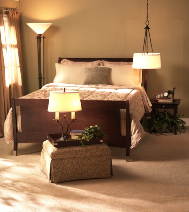 décoration chambre adulte décoration-chambre-adulte-romantique-suspension-lampes-poser-accents-beige-gris