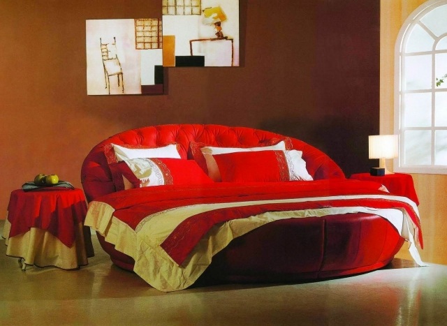 décoration-chambre-couleur-rouge-idée-originale-couverture-bordure-jaune