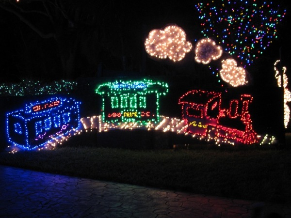 décoration-de-Noël-extérieur-luminaire-Florirda-guirlandes-lumineuses