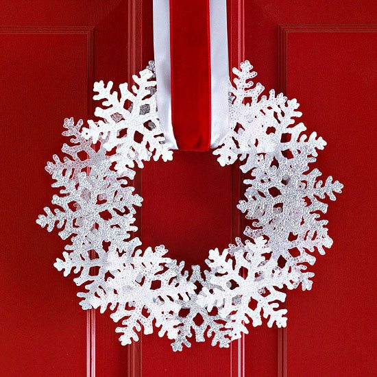 décoration-de-Noël-flacons-de-neige-couronne-porte-ficelle
