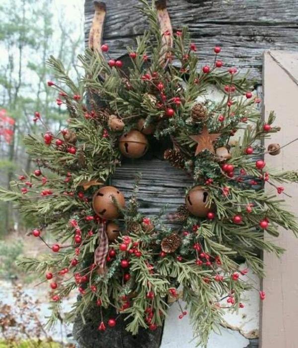 décoration-de-Noël-matériaux-naturels-couronne-porte-branche-sapin
