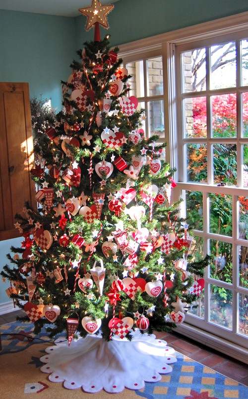 décoration-sapin-Noël-ornements-papier-rouge-blanc-coeurs-étoile décoration arbre de Noël