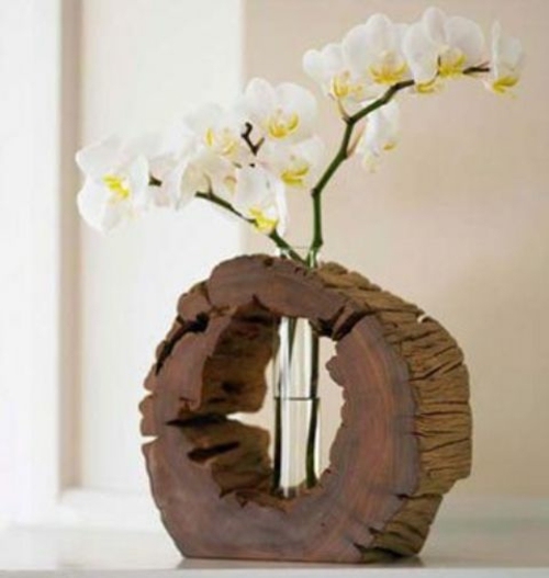 décoration souche arbre vase