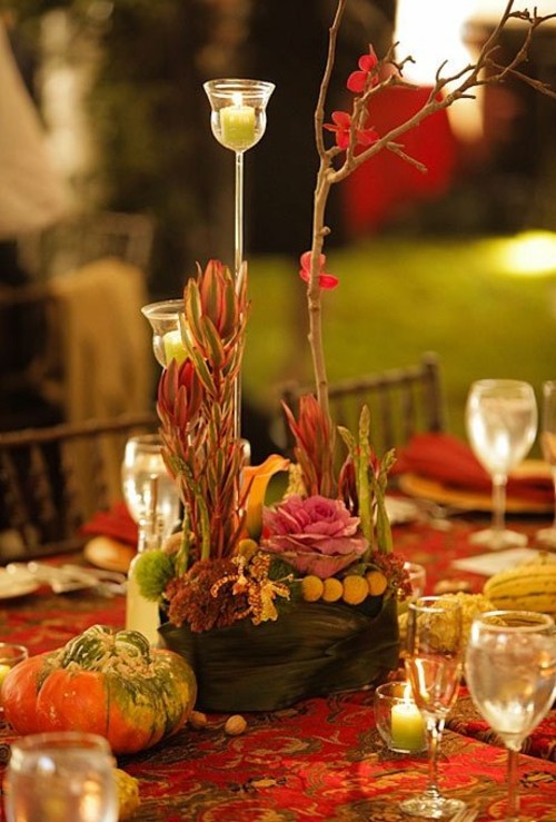décoration table conviviale bougies nuances rouges