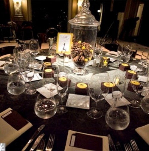 décoration table mariage hiver nappe noire vase verre