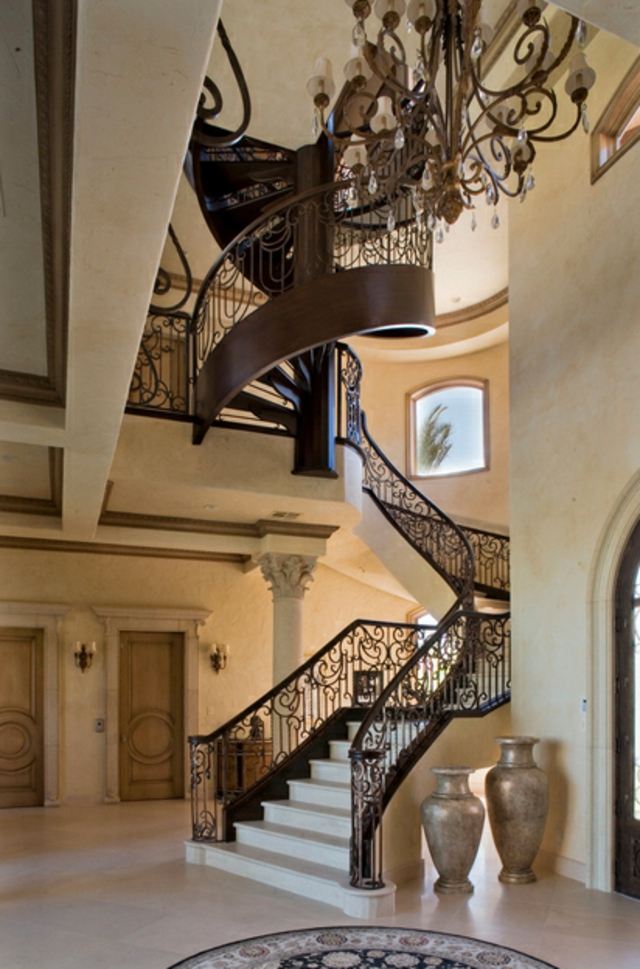 escalier tournant fantaisiste pour design intérieur