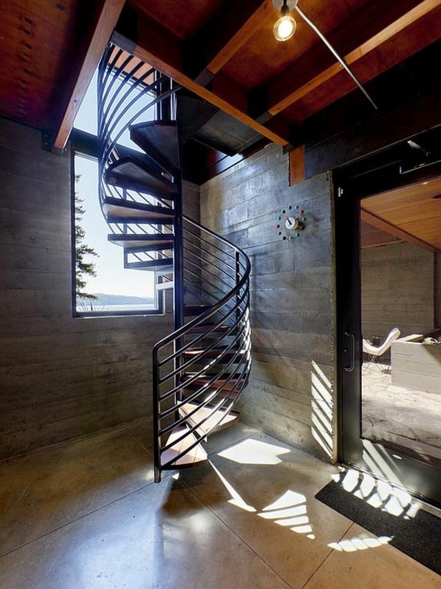 escalier tournant sofistiqué pour design intérieur