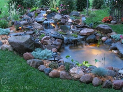 bassin de jardin lumineux