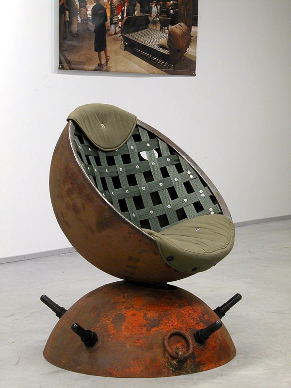 fauteuil original design bombe sous marine