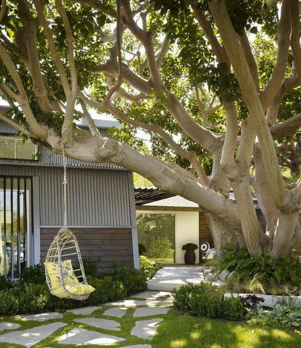 fauteuil suspendu arbre jardin