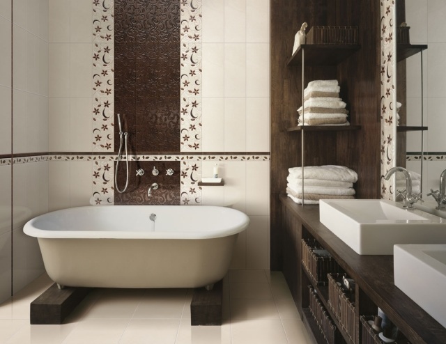faïence-salle-bains-blanc-marron-sombre-motifs-fleurs-fines-mobilier-bois-sombre