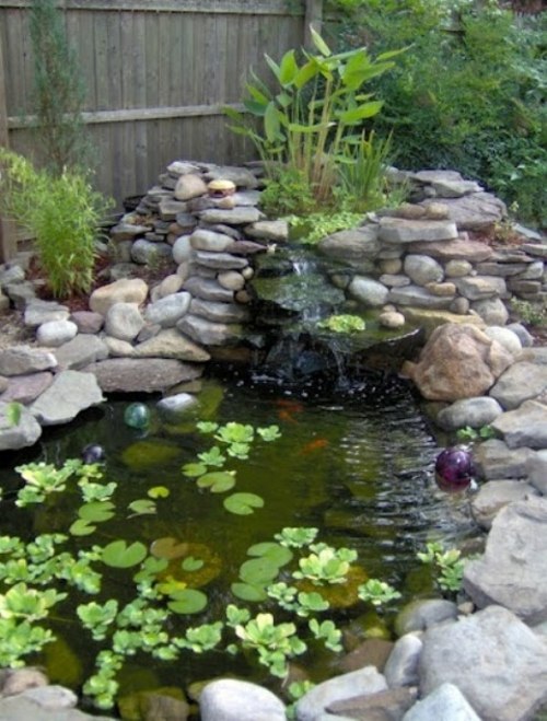 fontaine jardin eau plante rocaille caillou