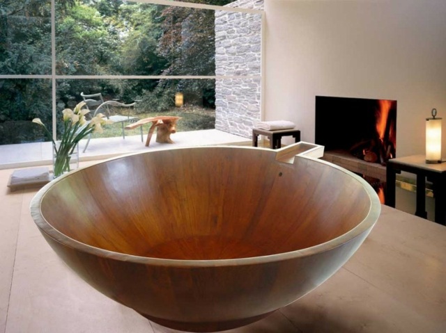 forme inhabituelle baignoire ronde bois