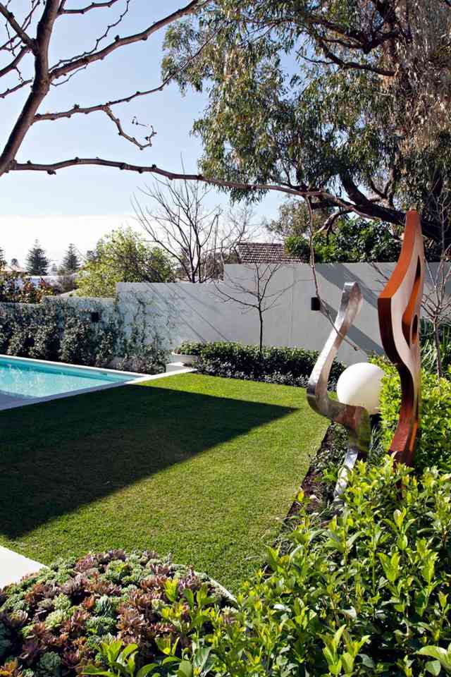 gazon terrasse jardin aménagement