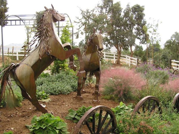 grandes sculptures métal jardin
